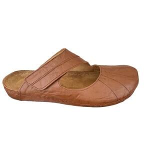 Sanosan women's slide, open back Mary Jane sandals.